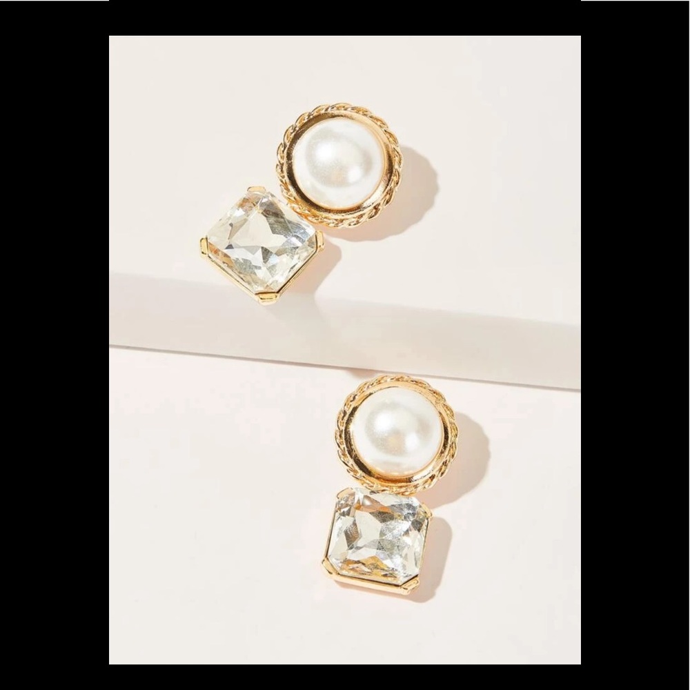 NWOT Faux Pearl Gemstone Decor Drop Earrings